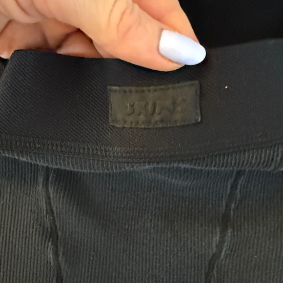 Skims Ribbed Boxers - Picture 4 of 4